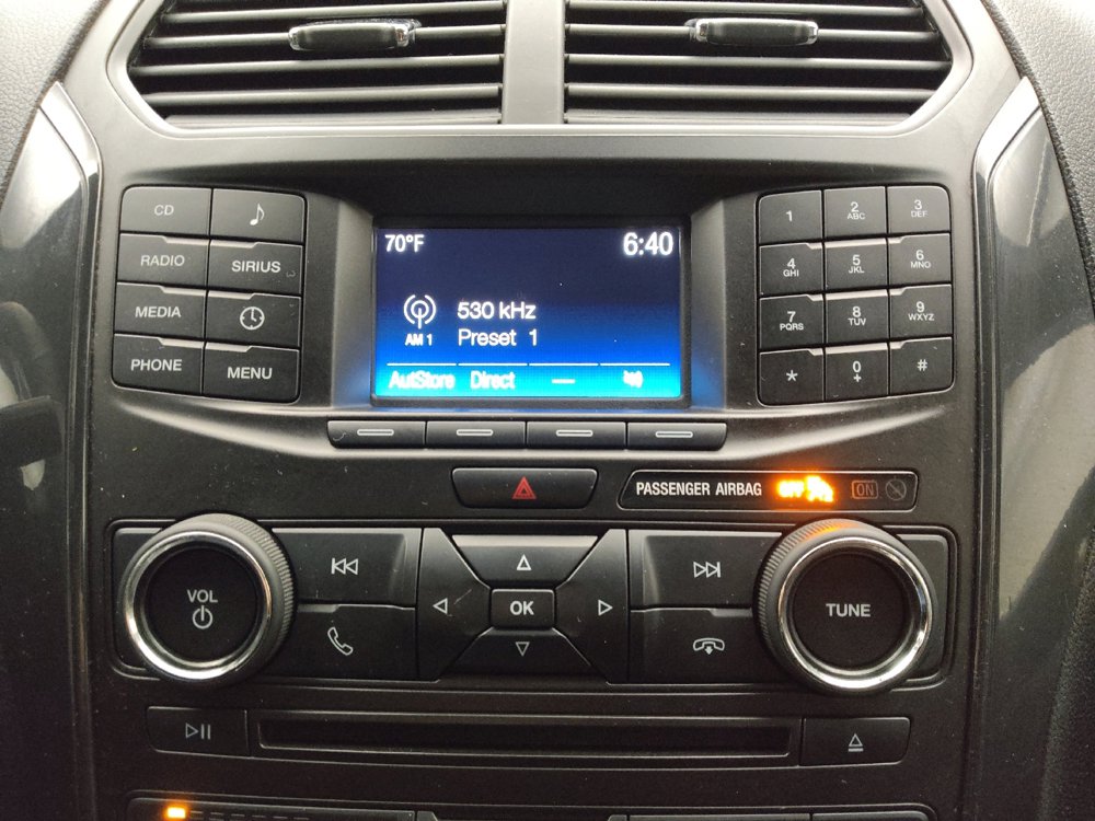 Used 2017 Ford Explorer XLT AWD/4WD image 25