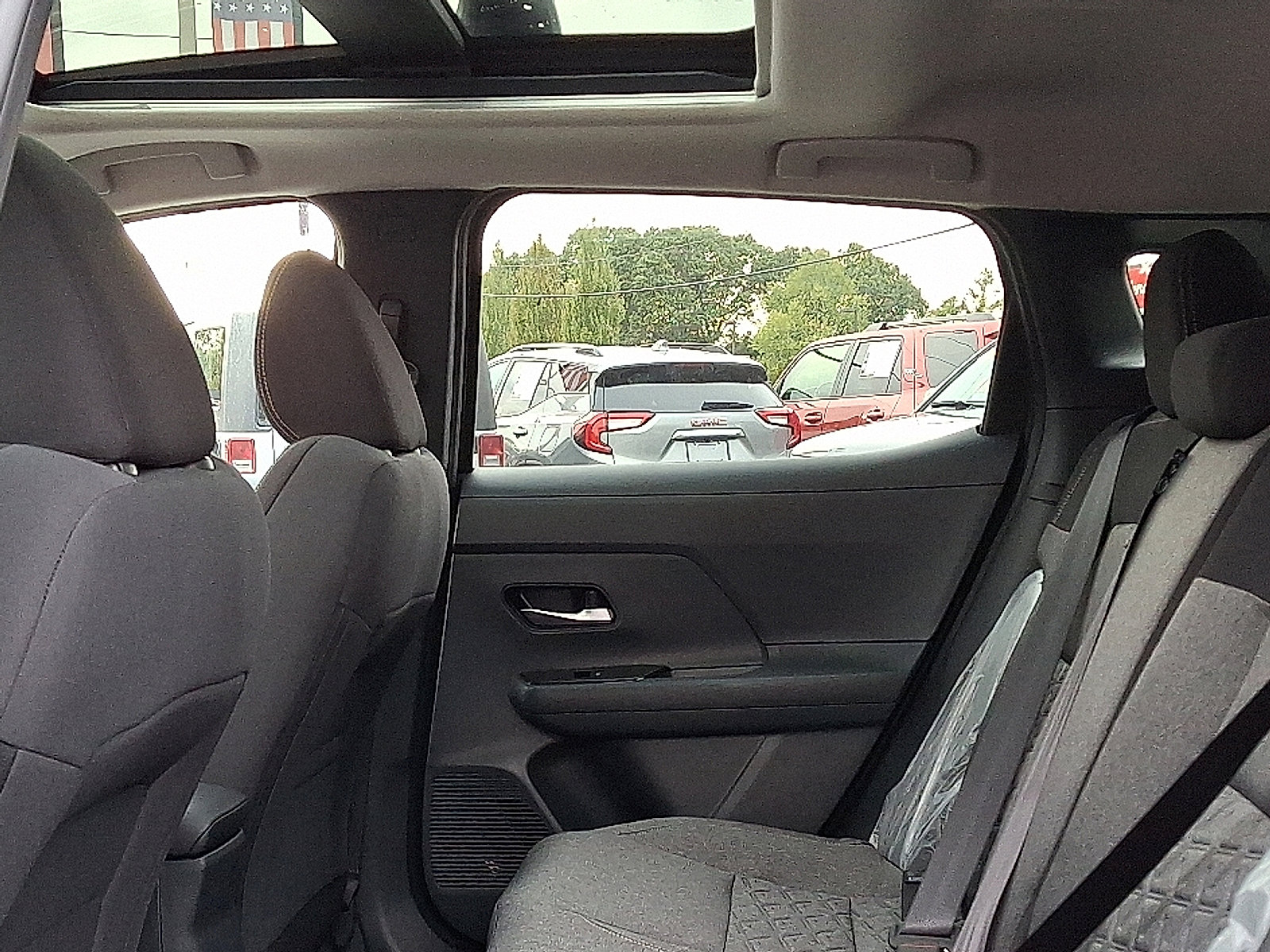 New 2026 Nissan Kicks SV w/ SV Premium Package image 10