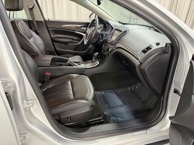 Used 2017 Buick Regal Sport Touring FWD image 7