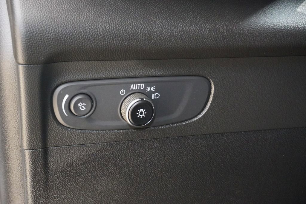 Used 2023 Buick Envision Preferred AWD/4WD image 22