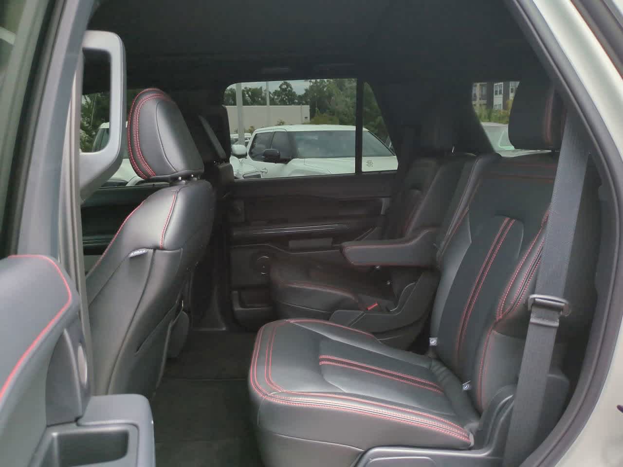 Used 2024 Ford Expedition Limited RWD image 14