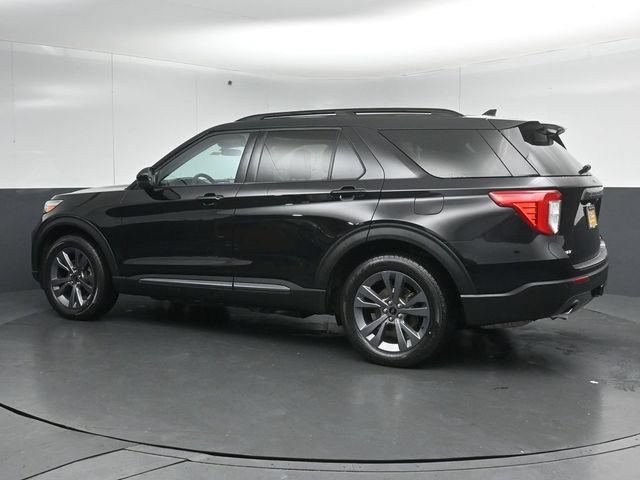 Certified 2024 Ford Explorer XLT w/ Equipment Group 202A AWD/4WD image 5
