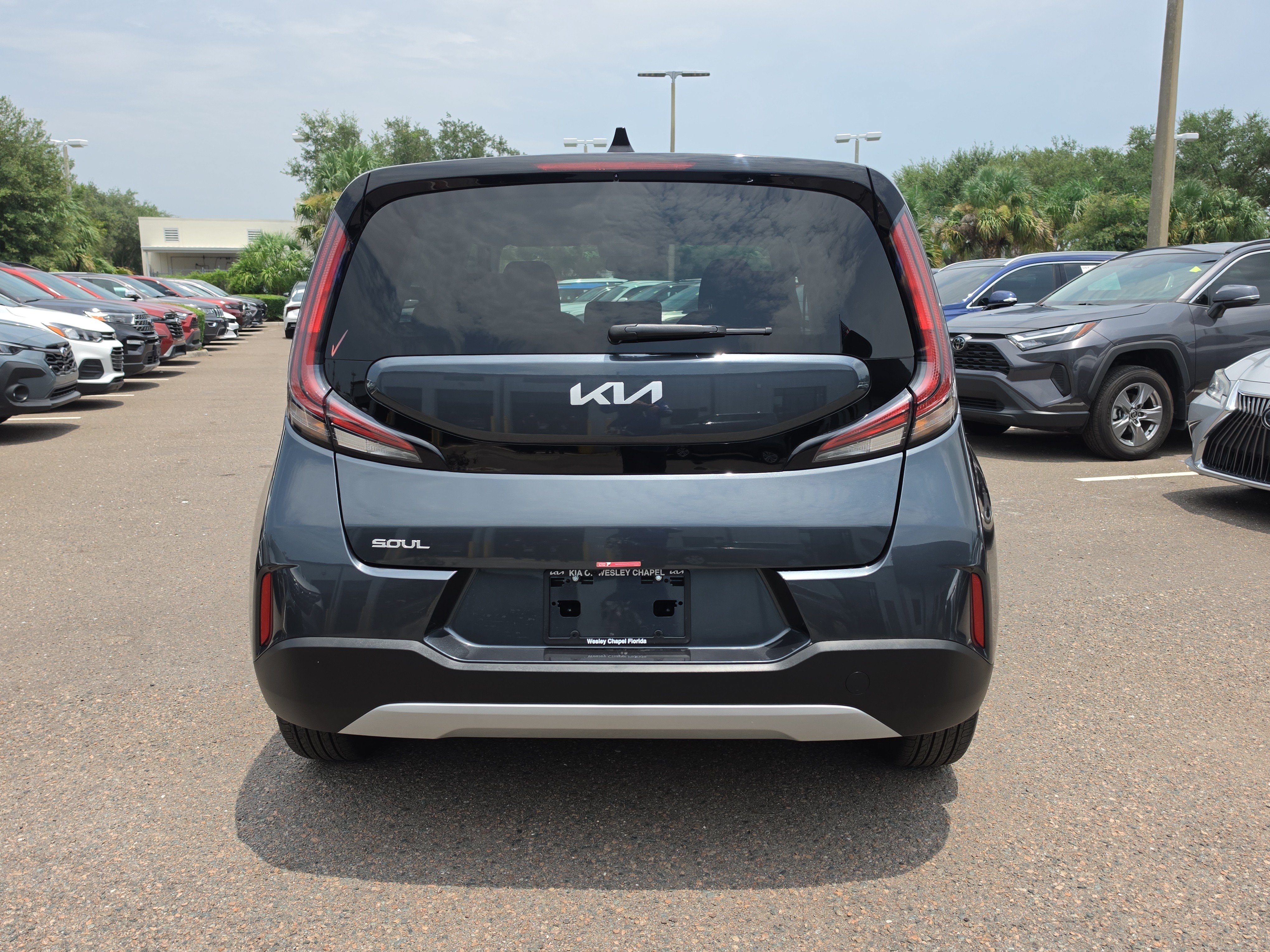 Certified 2025 Kia Soul LX FWD image 7
