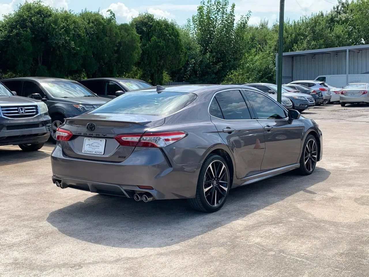 Used 2020 Toyota Camry XSE w/ Navigation Package FWD image 7