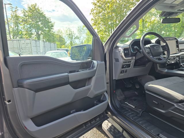 Used 2023 Ford F150 Lightning XLT AWD/4WD image 17