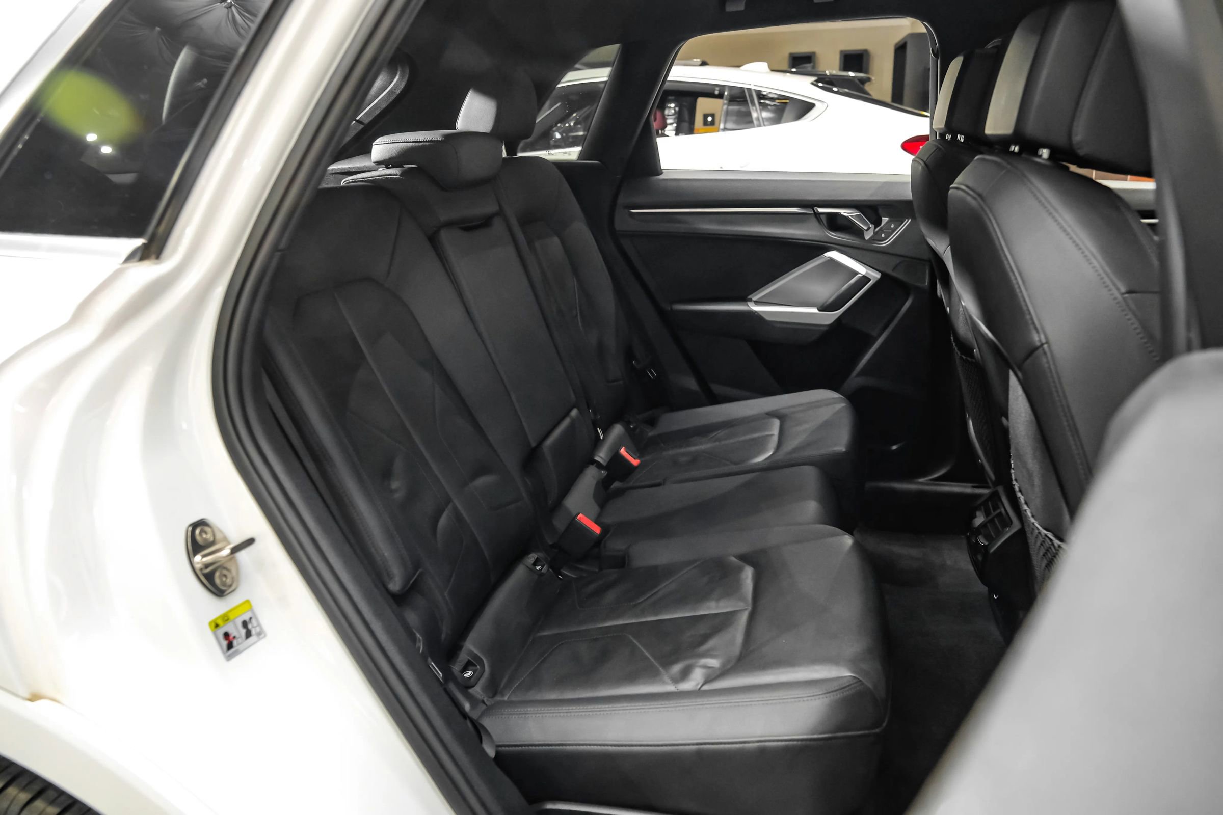 Used 2020 Audi Q3 2.0T Premium w/ Convenience Package AWD/4WD image 39