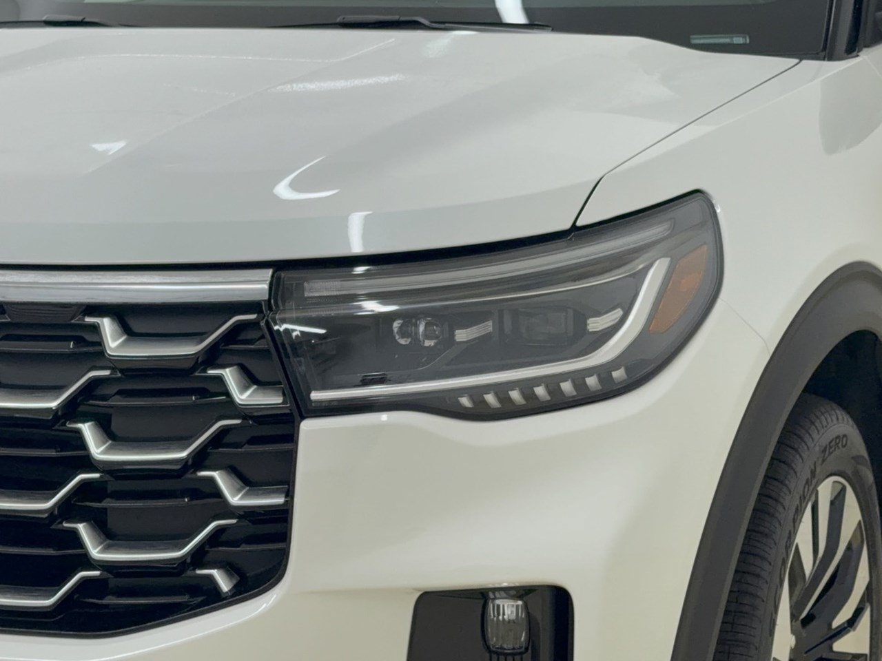 New 2026 Ford Explorer Platinum w/ LUX Leather Package AWD/4WD image 12