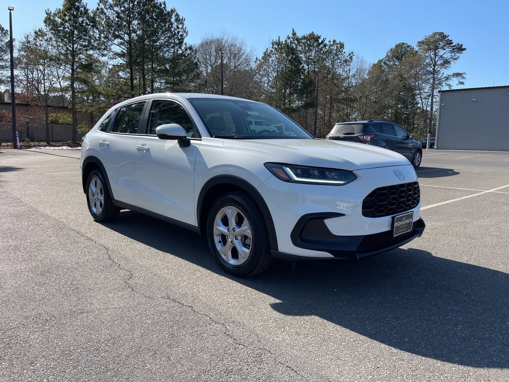 Certified 2025 Honda HR-V LX image 6