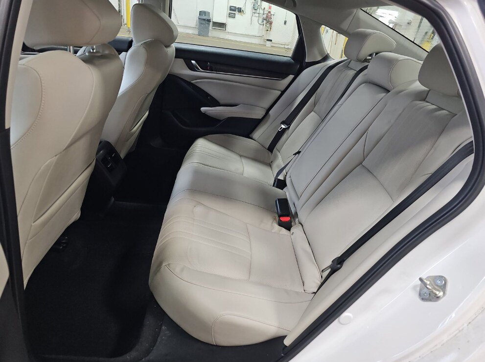 Used 2018 Honda Accord EX-L image 12