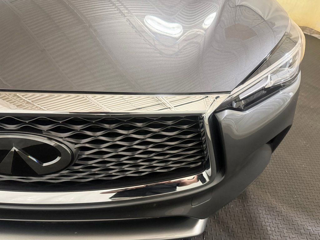 Used 2021 INFINITI QX50 Essential w/ Convenience Package image 5