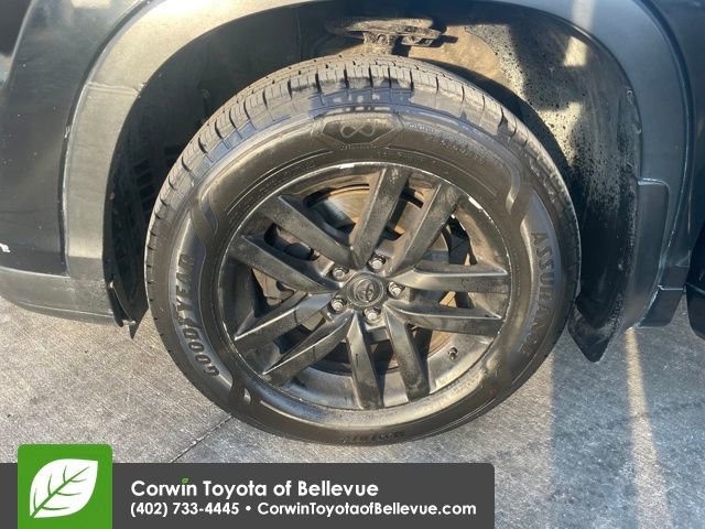 Used 2016 Toyota Highlander LE image 23