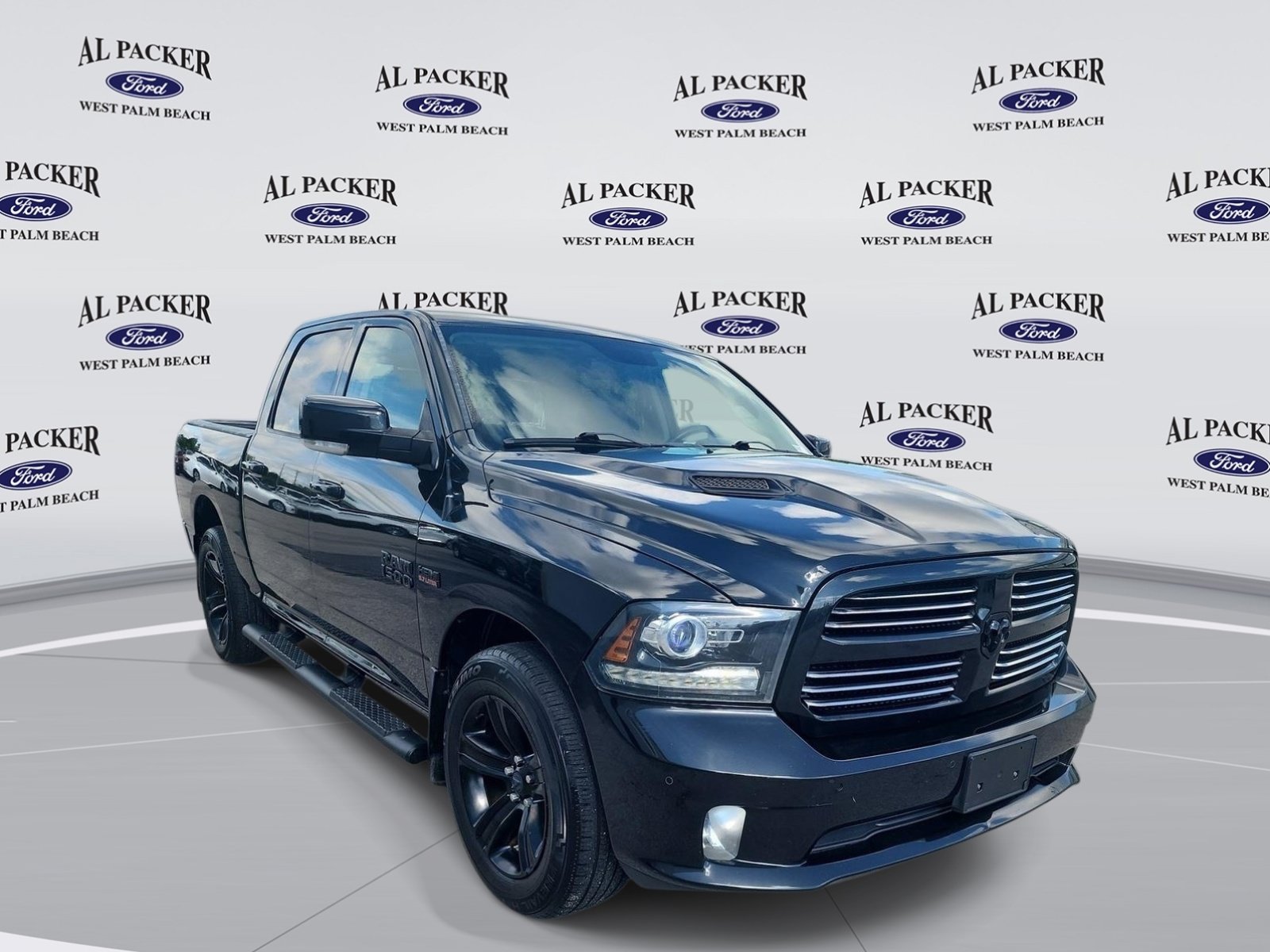 Used 2016 RAM 1500 Sport w/ Black Ram 1500 Sport Group RWD image 7