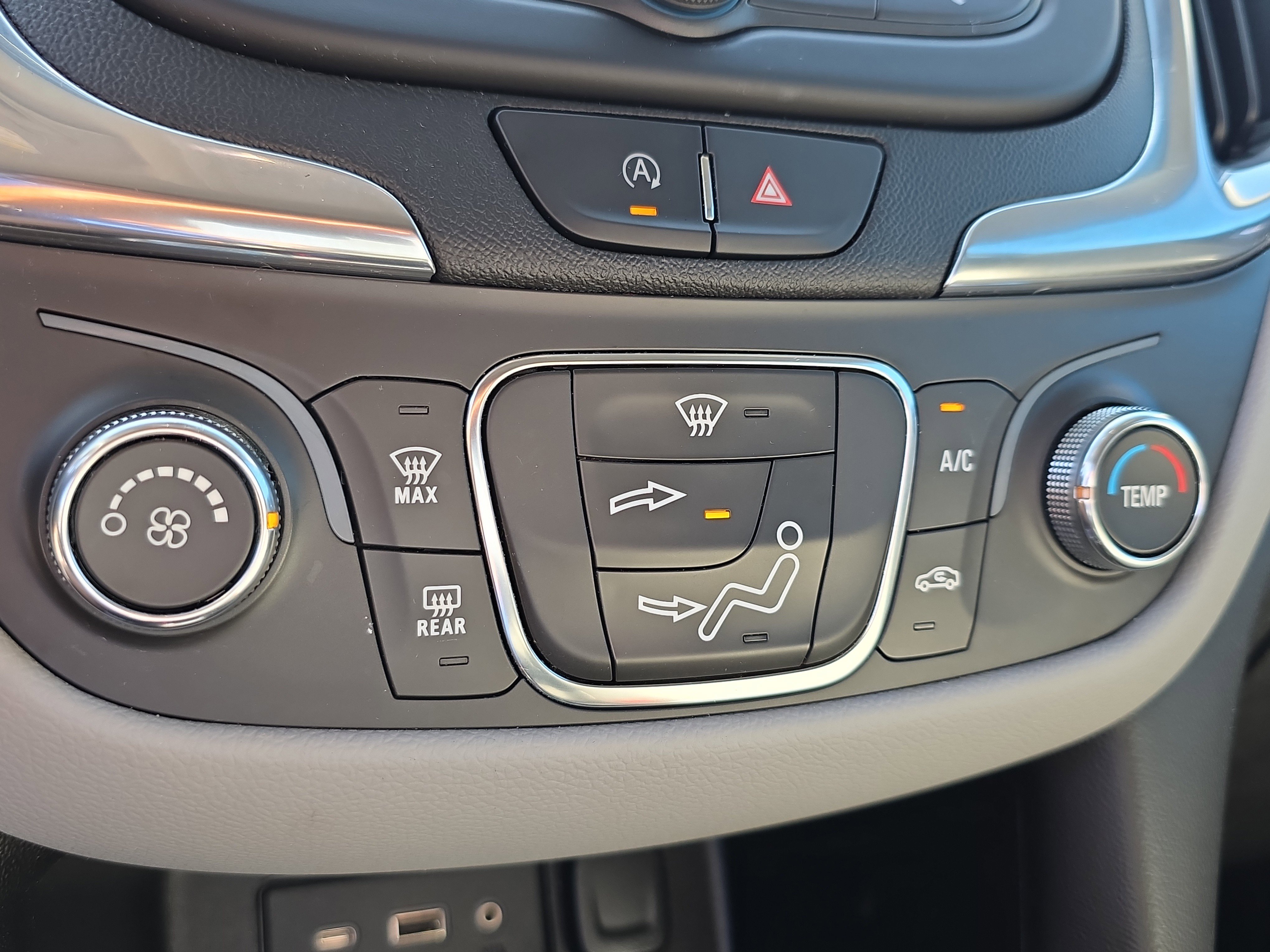 Used 2022 Chevrolet Equinox LT AWD/4WD image 31