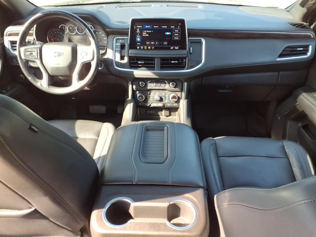Used 2021 Chevrolet Tahoe Z71 w/ Luxury Package AWD/4WD image 15