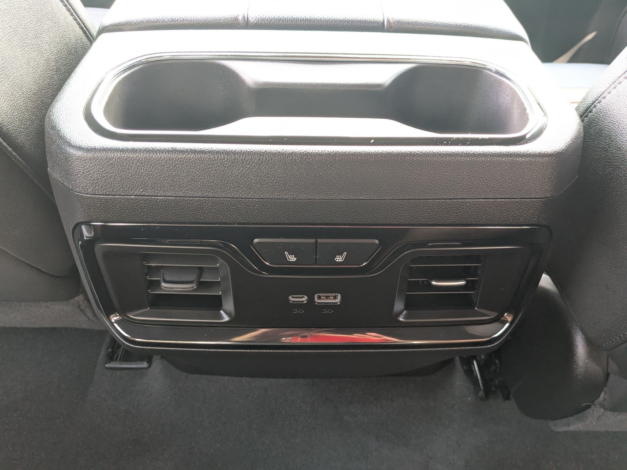 Used 2025 GMC Sierra 3500 AT4 w/ AT4 Premium Plus Package AWD/4WD image 31