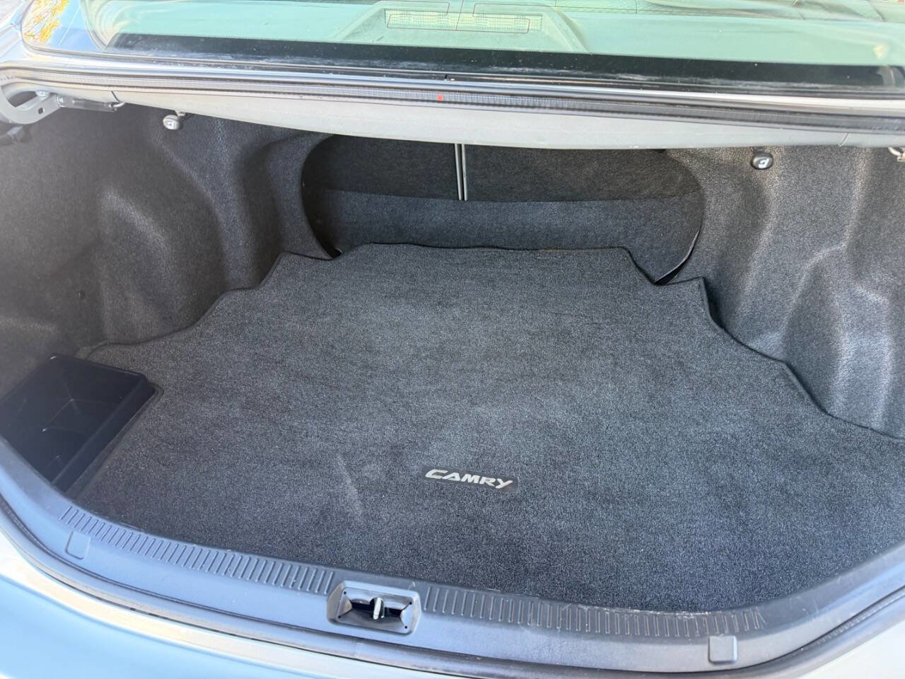 Used 2007 Toyota Camry LE FWD image 25