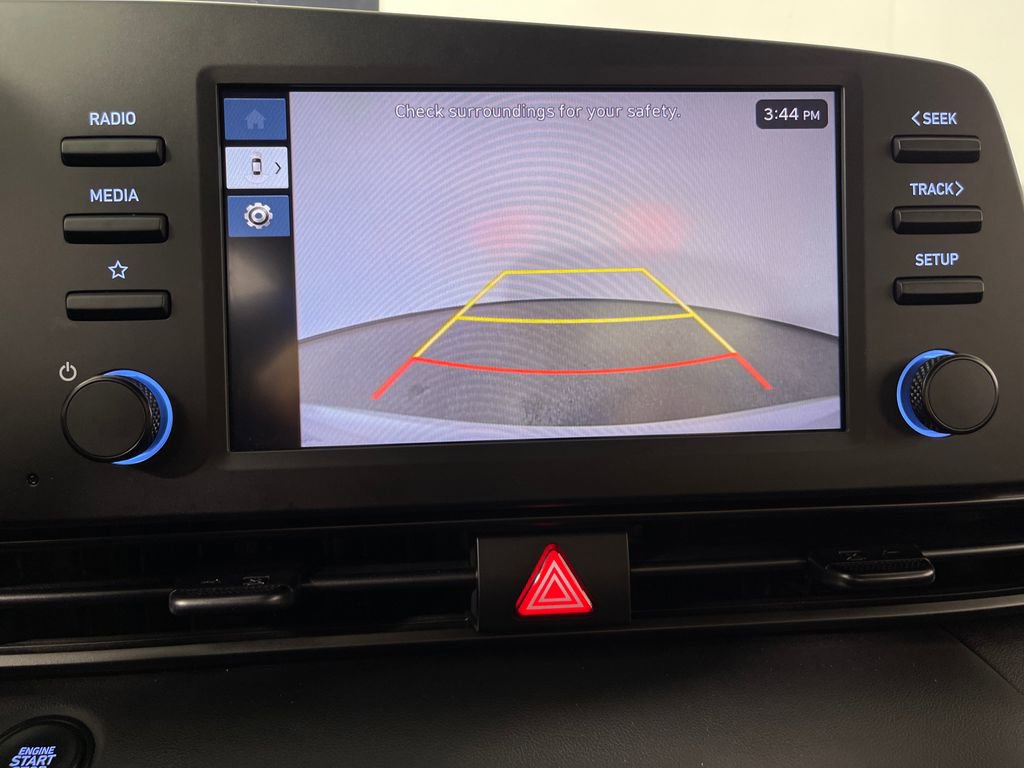 Certified 2025 Hyundai Elantra Sport image 23