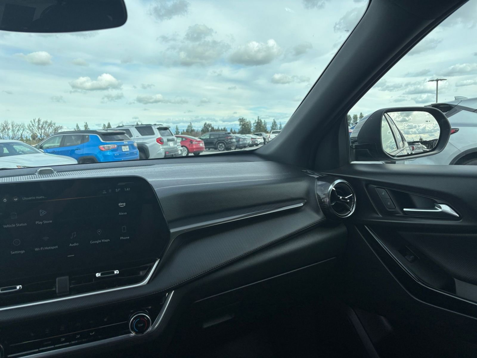 Used 2025 Chevrolet Equinox LT image 35