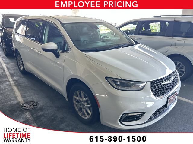 Used 2023 Chrysler Pacifica Touring-L