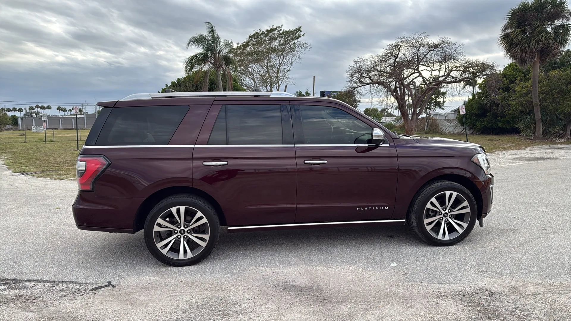 Used 2020 Ford Expedition Platinum image 6