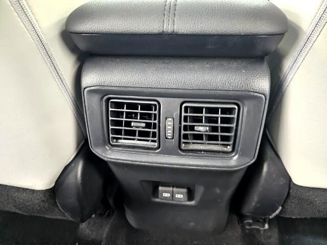 Used 2022 Toyota RAV4 XLE Premium image 34