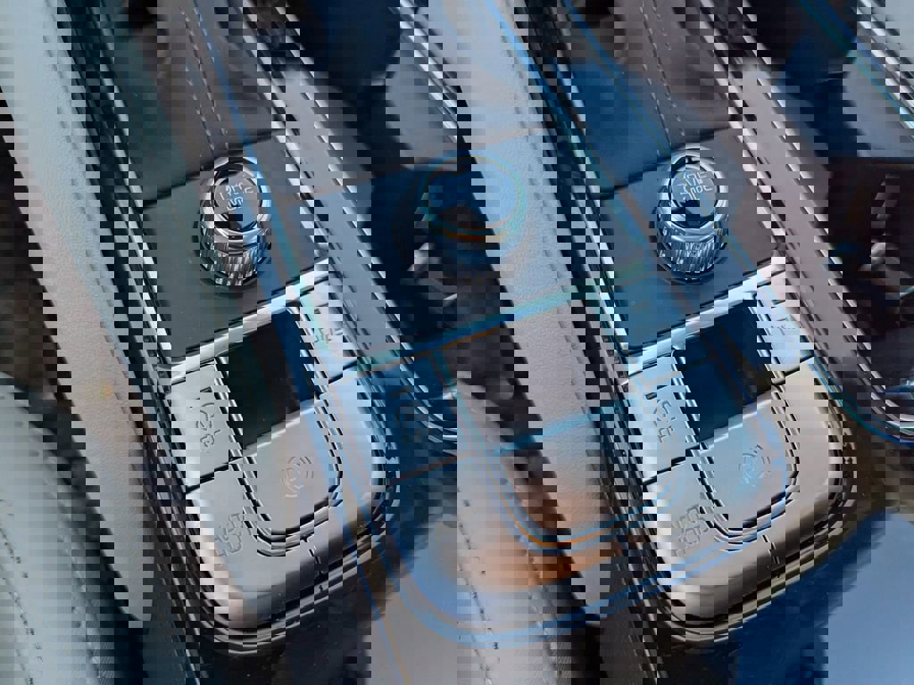 Certified 2024 Kia Telluride S image 23