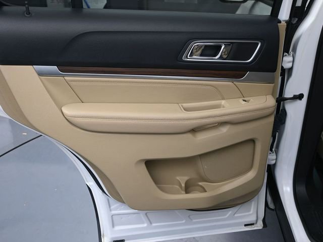 Used 2017 Ford Explorer Limited image 20