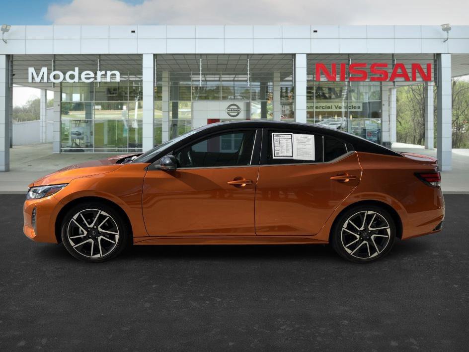 Certified 2025 Nissan Sentra SR w/ SR Premium Package image 2