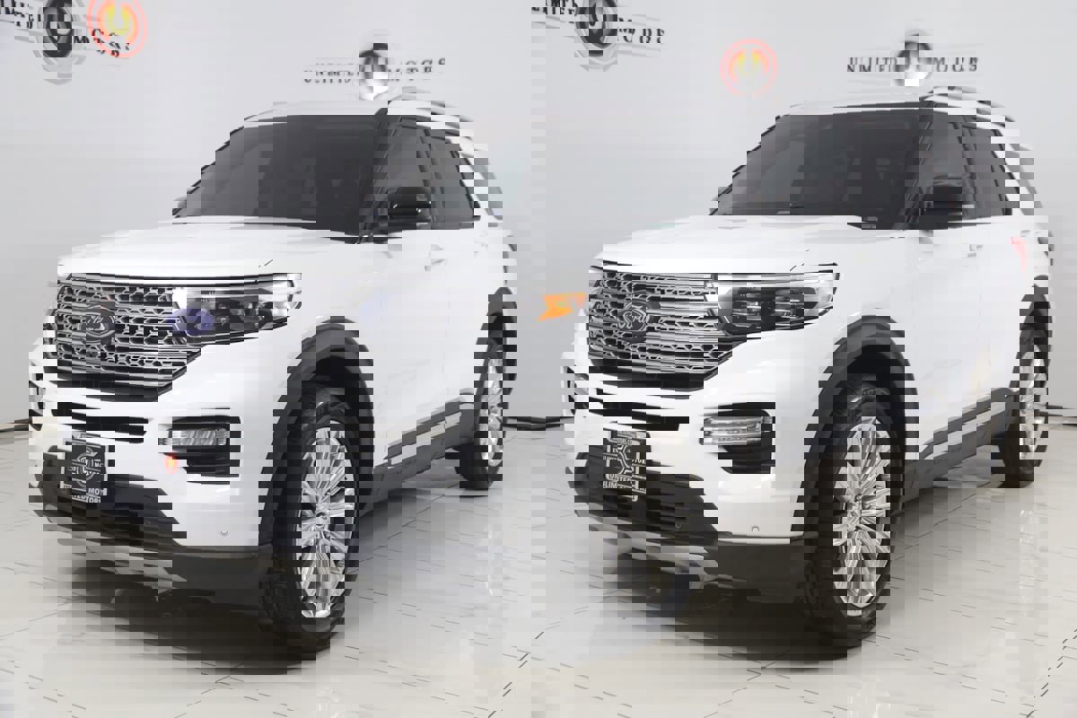 Used 2021 Ford Explorer Limited w/ Equipment Group 301A image 5