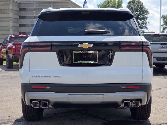 New 2027 Chevrolet Traverse LT w/ Sun and Wheel Package AWD/4WD image 17