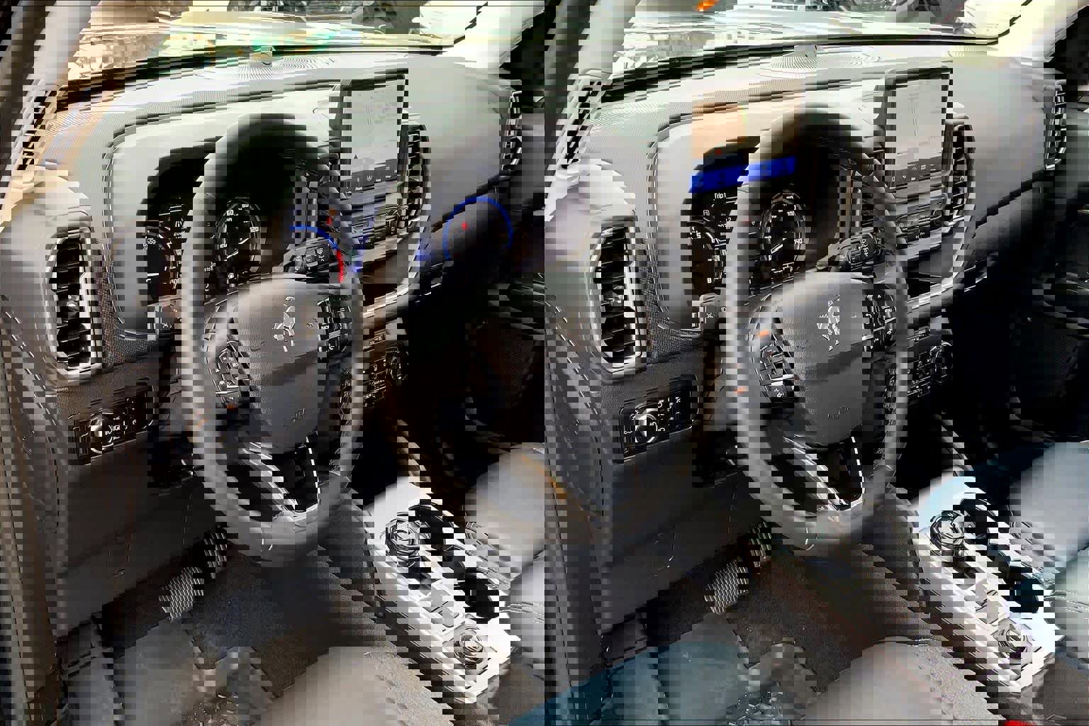 Used 2024 Ford Bronco Sport Outer Banks w/ Tech Package image 18