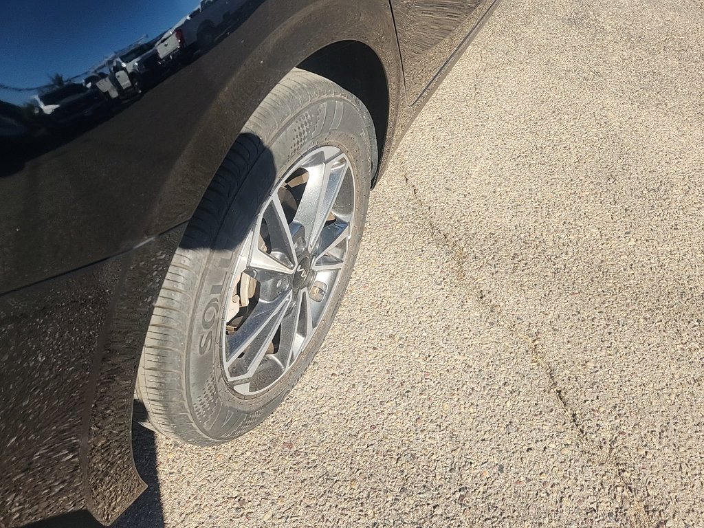 Certified 2023 Kia Forte LXS FWD image 15