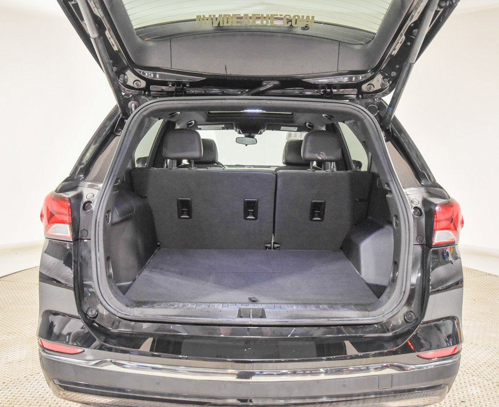 Used 2022 Chevrolet Equinox RS w/ RS Leather Package image 15