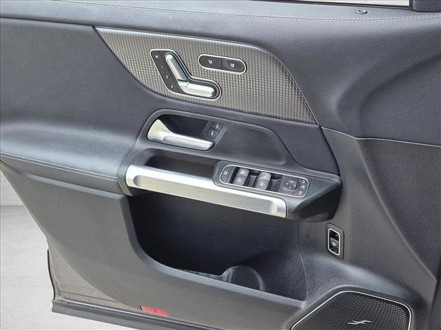 Used 2021 Mercedes-Benz GLB 250 image 10