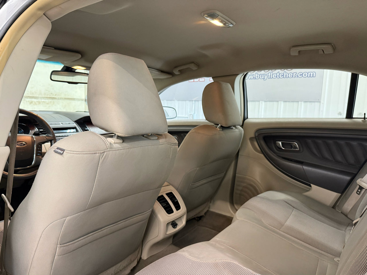 Used 2010 Ford Taurus SEL image 56