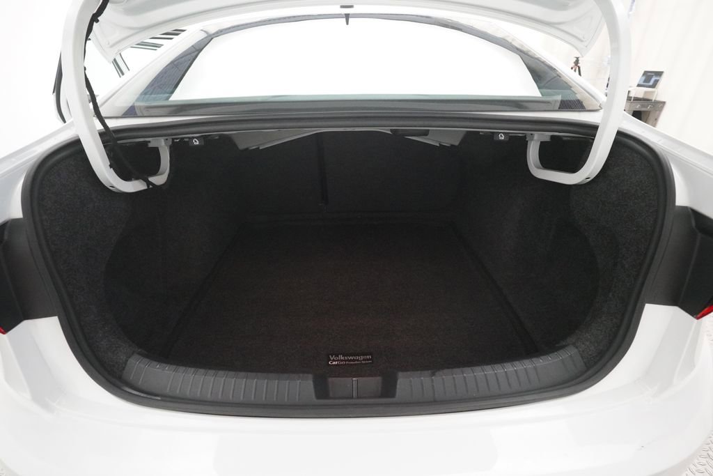 Used 2019 Volkswagen Jetta GLI Autobahn image 10