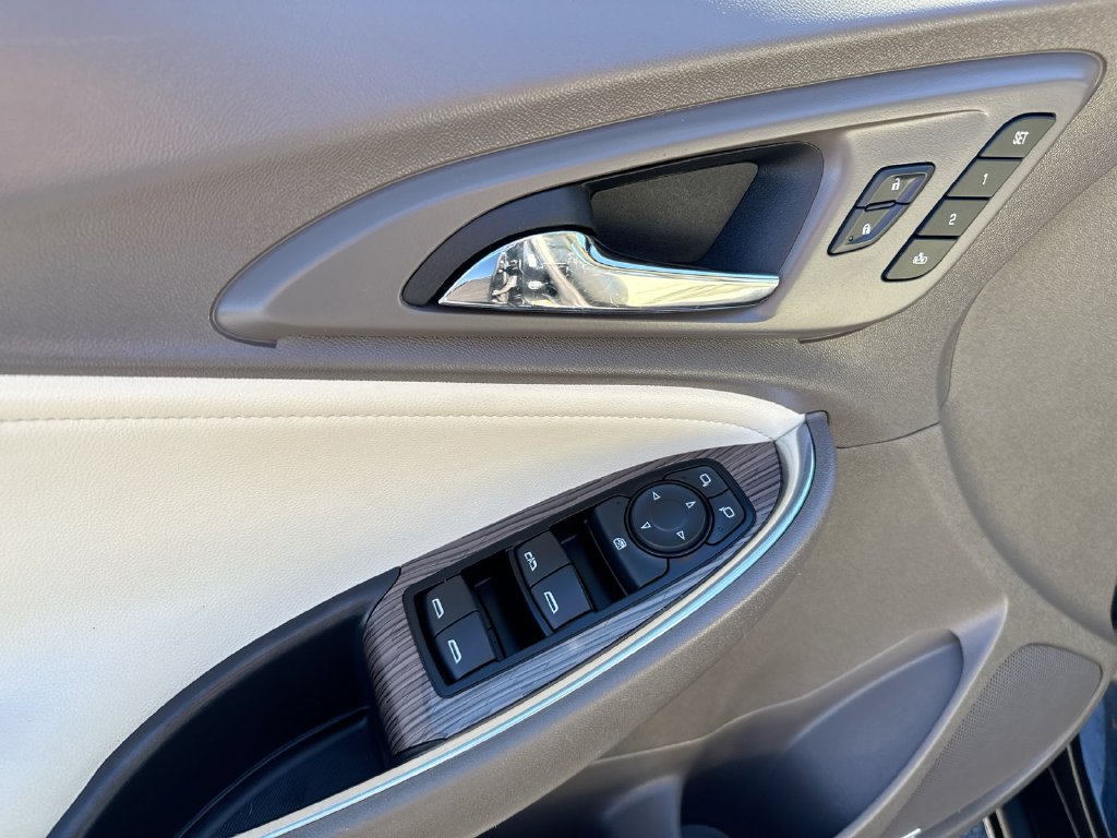 Used 2024 Chevrolet Malibu LT FWD image 21