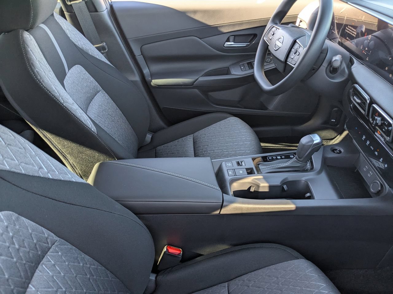 New 2026 Nissan Sentra SV w/ Floor Mat Package FWD image 31