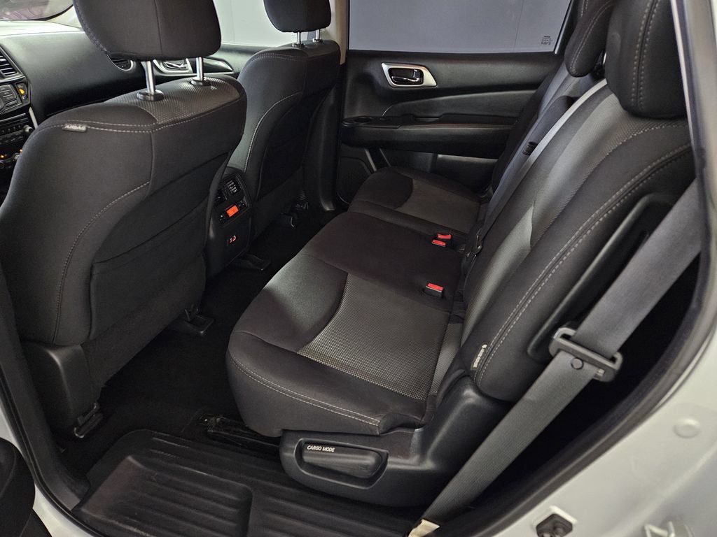 Used 2020 Nissan Pathfinder SV AWD/4WD image 24