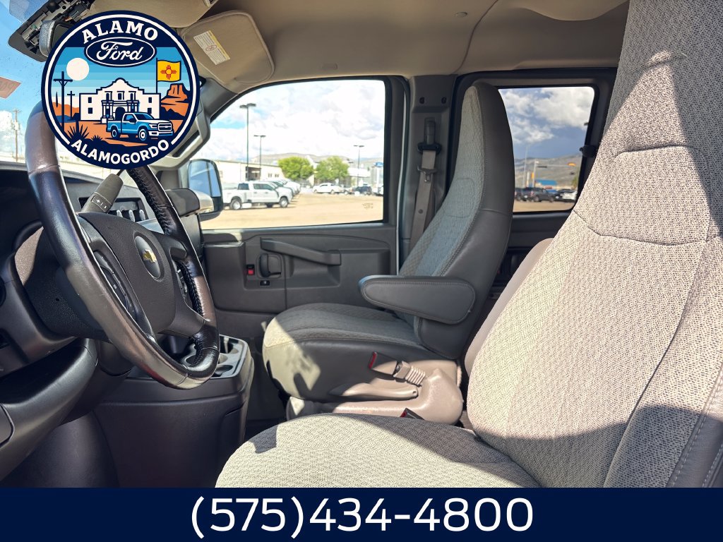 Used 2022 Chevrolet Express 3500 LT w/ LT Preferred Equipment Group RWD image 13