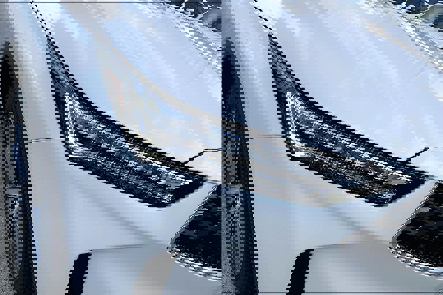 Certified 2025 Acura MDX SH-AWD w/ Technology Package image 25