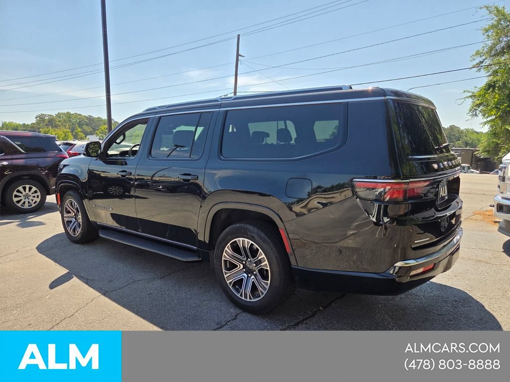 Used 2023 Jeep Wagoneer L Series II AWD/4WD image 11