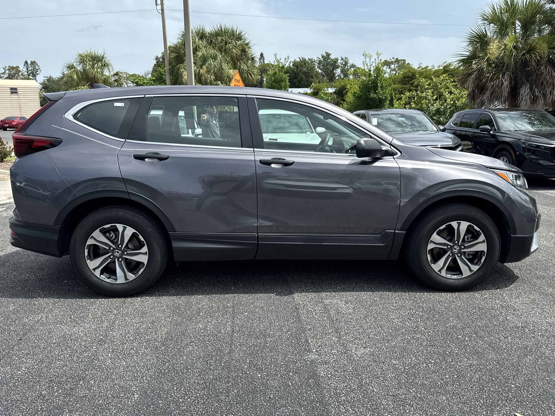 Used 2020 Honda CR-V LX image 5