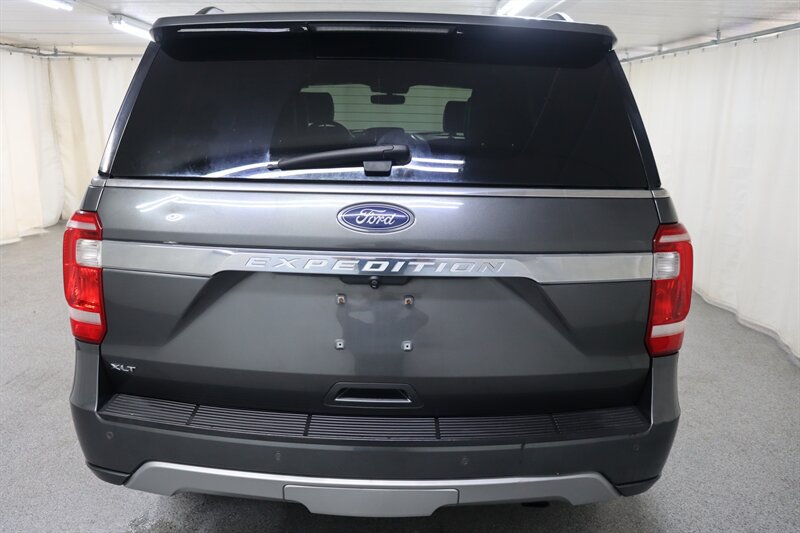 Used 2019 Ford Expedition XLT w/ Equipment Group 202A AWD/4WD image 5