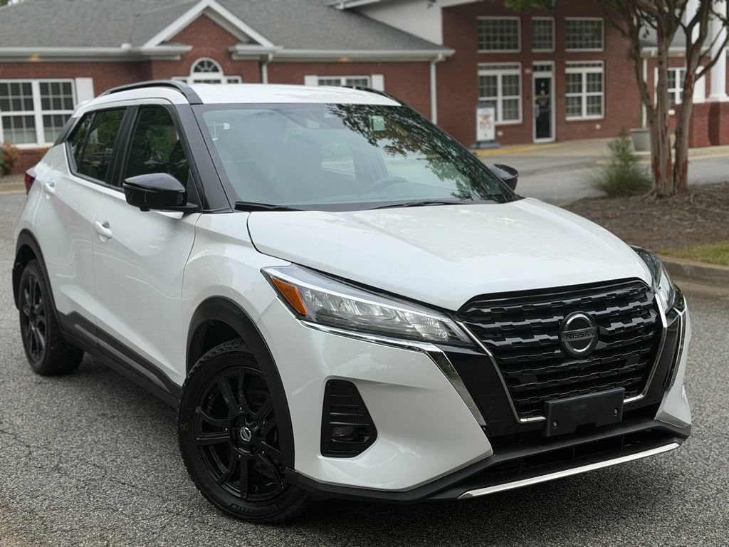 Used 2021 Nissan Kicks SR FWD image 7