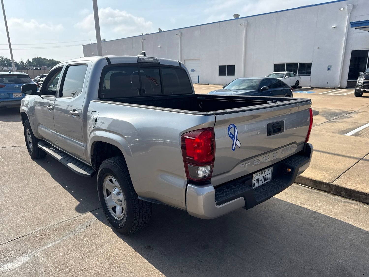Used 2019 Toyota Tacoma SR RWD image 5