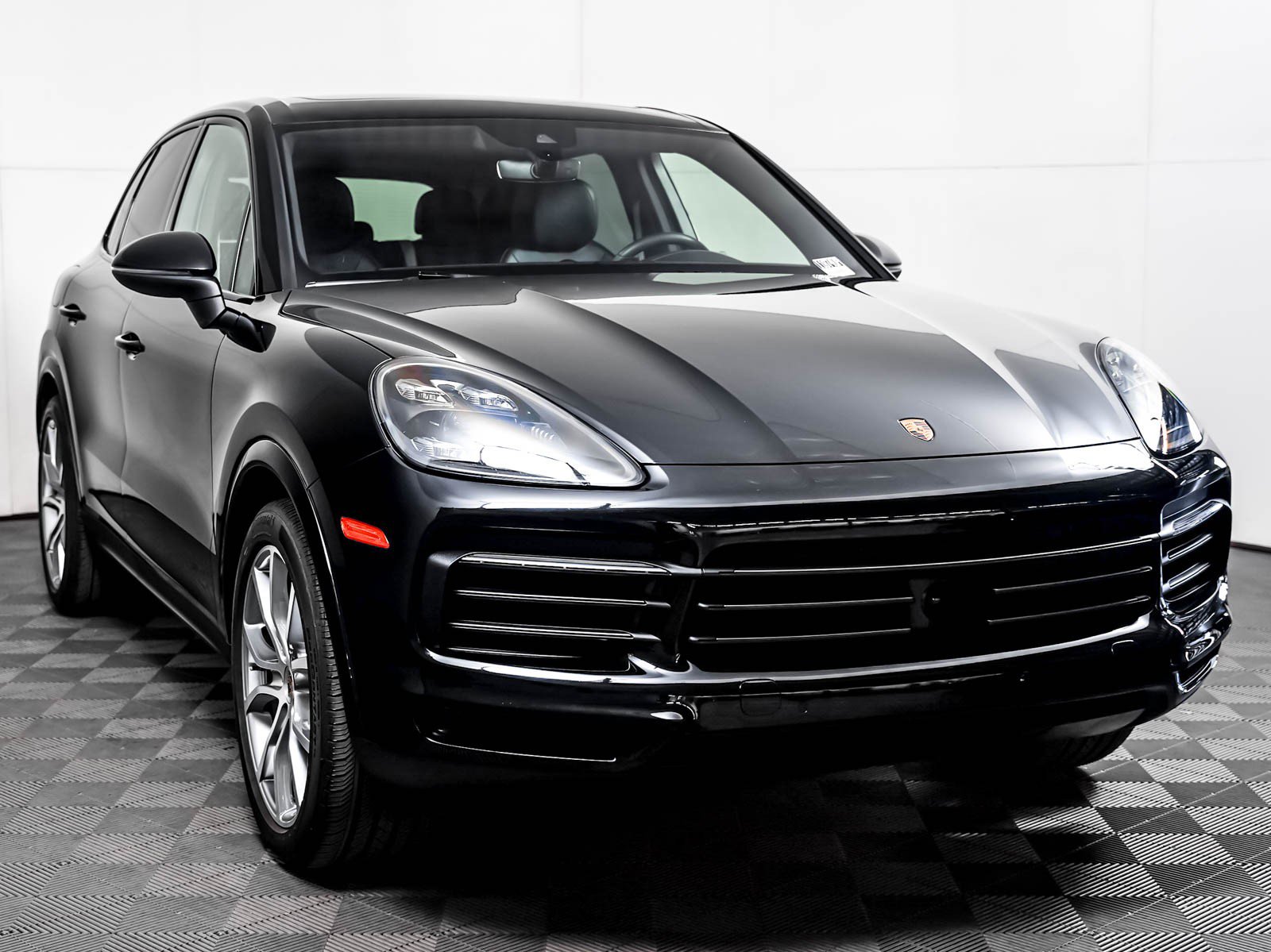 Certified 2023 Porsche Cayenne S Platinum AWD/4WD image 8