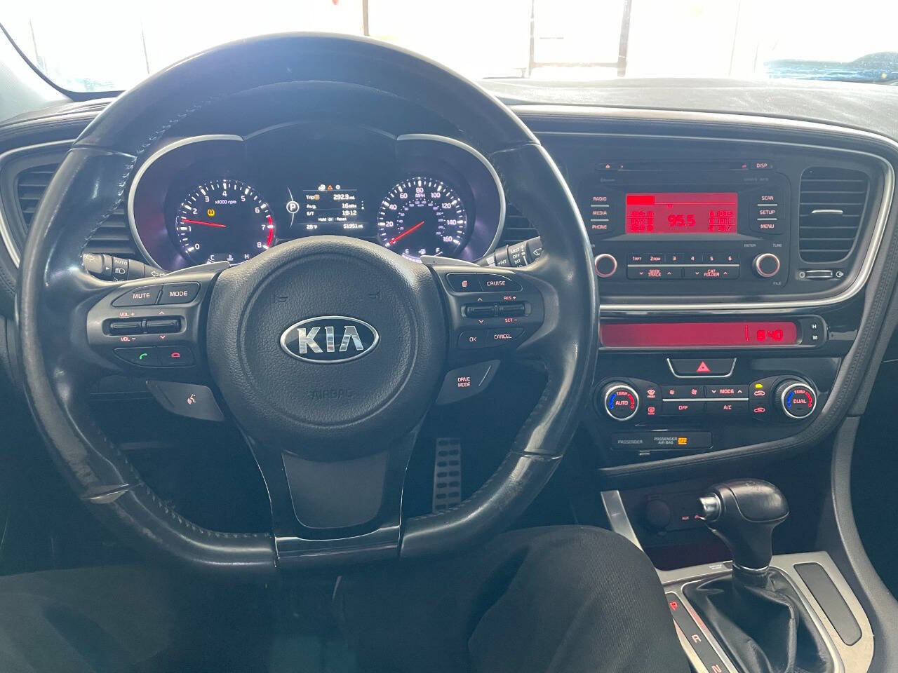 Used 2015 Kia Optima SX image 29