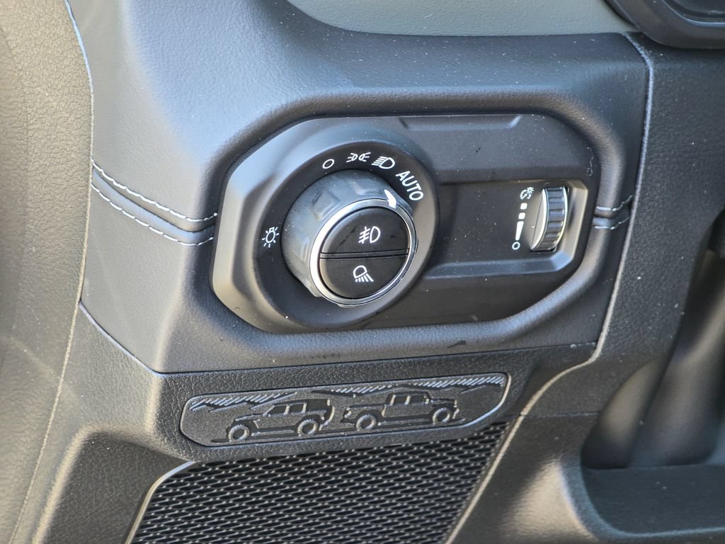 New 2026 Jeep Gladiator Mojave AWD/4WD image 32