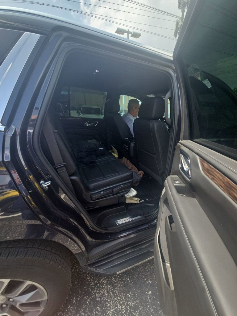 Used 2022 Chevrolet Tahoe LT w/ Luxury Package RWD image 10